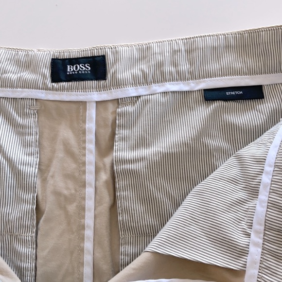 Hugo Boss Shorts, size 32 with stretch material. - Picture 2 of 4